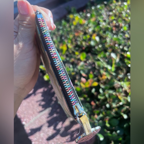 🌈 Rainbow Zipper Hearts Dooney and Bourke card holder keychain pouch - Picture 7 of 8